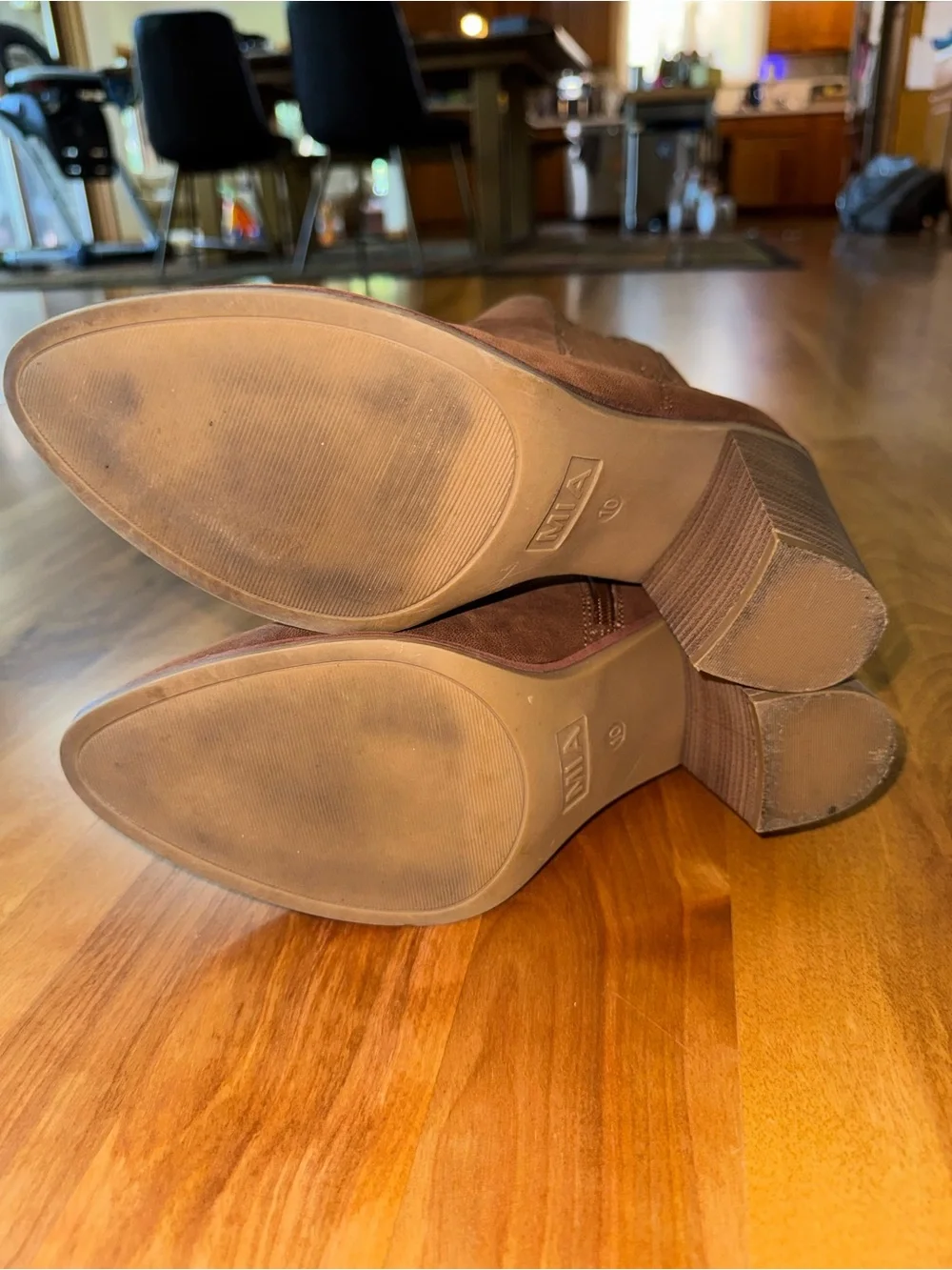 Women’s Brown Leather Ankle Booties - perfect for fall
